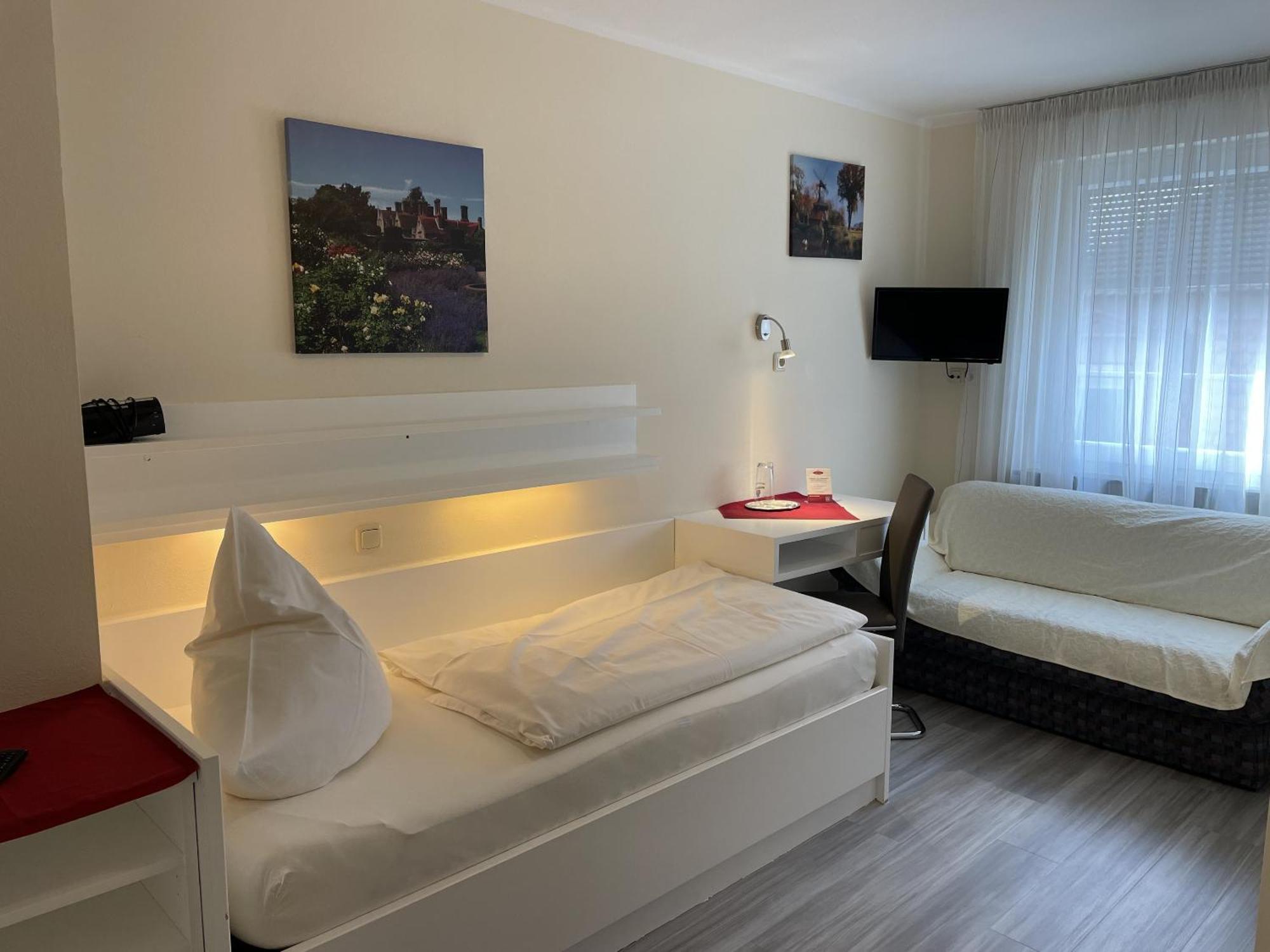 Hotel Koenig Humbert Ерланген Екстериор снимка